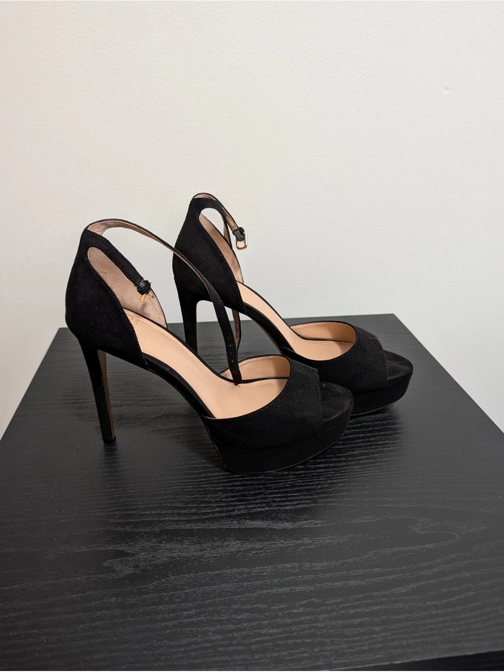JLO Jennifer Lopez Black Suede Crisscross Platform Heels - Picture 6 of 7